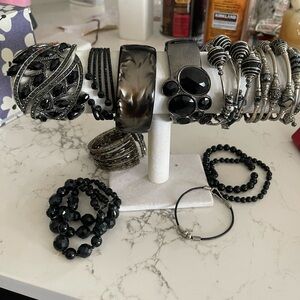 Elegant Black and Silver Bracelet collection